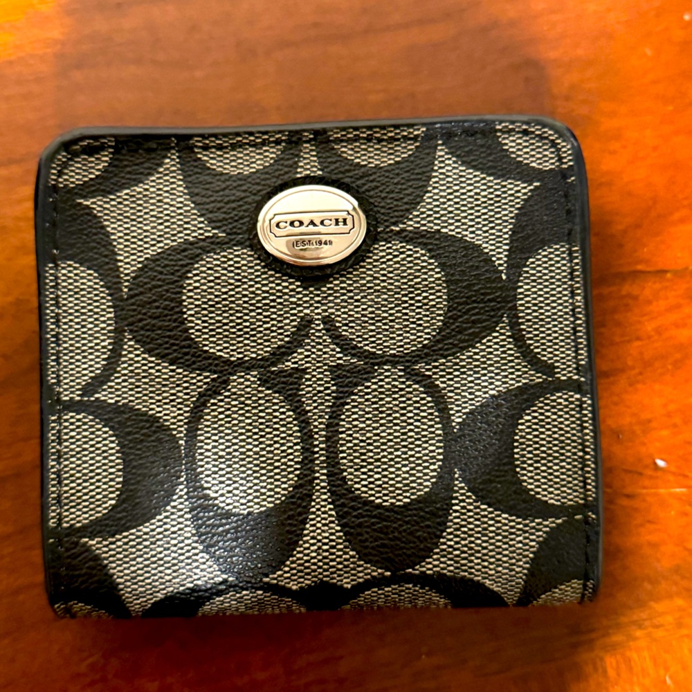Coach wallet, small. Excellent condition.